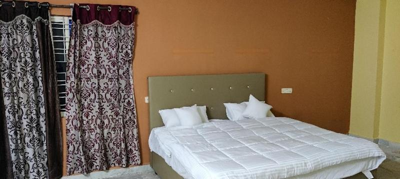 Oyo 81589 Aruna Dwraka Homes Hajdarabad Zewnętrze zdjęcie